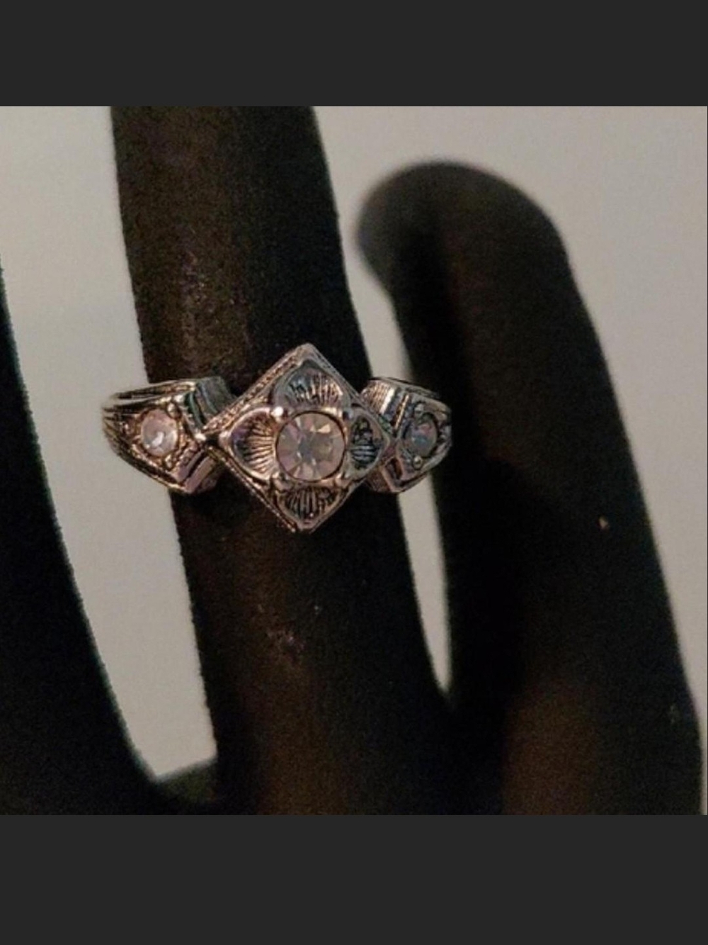 Source Unknown Silver-Tone Filigree Ring with Clear Stones